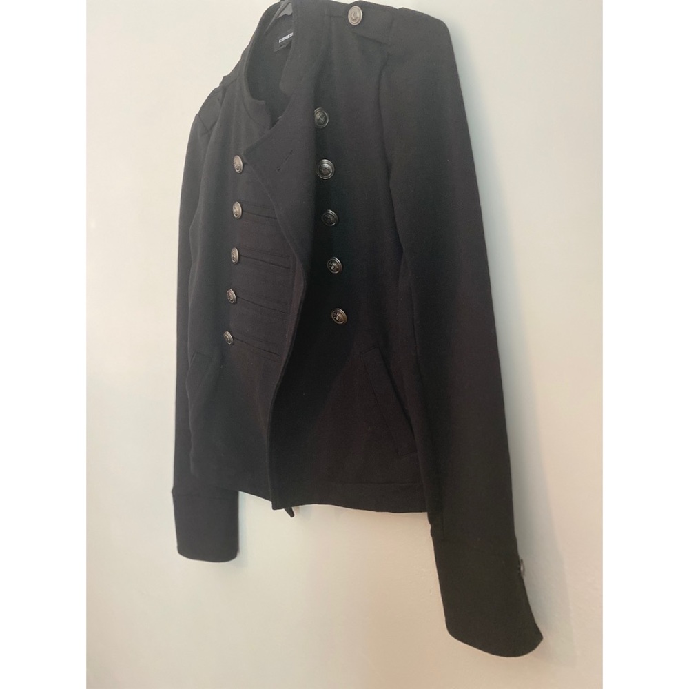 Light weight jacket - Picture 2 of 3